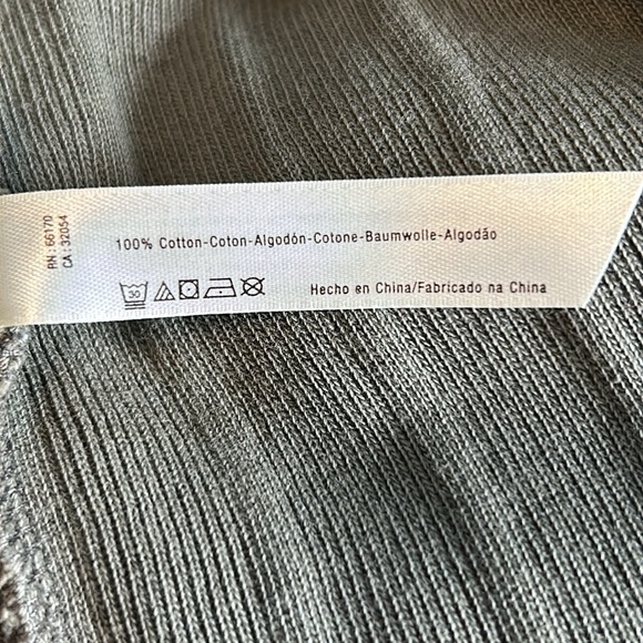 Free People Beach Henley Style Ribbed 100% Cotton Women’s Size L Army Green Top - Picture 13 of 14